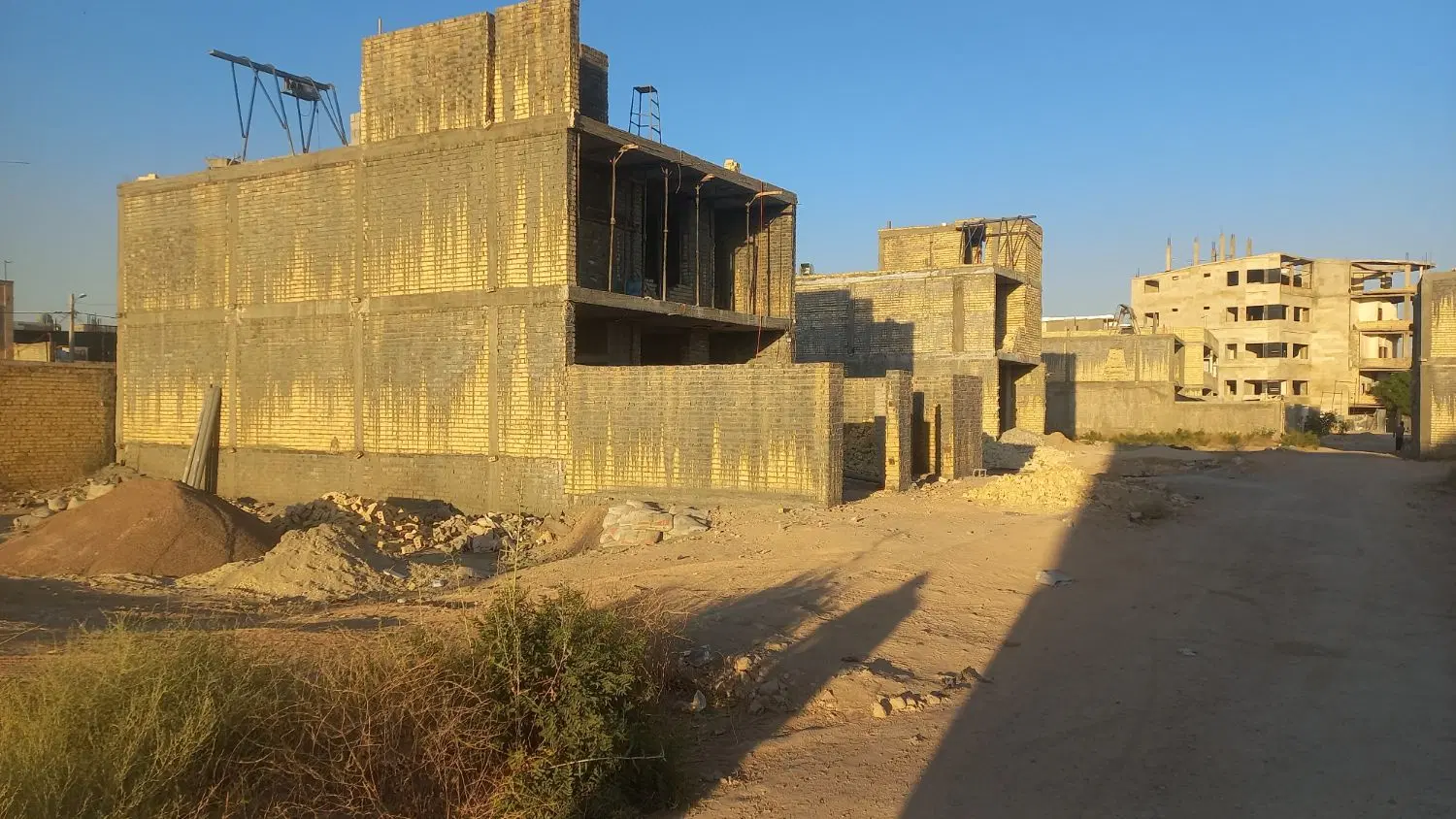 منزل۱۸۰متری بلوارسادات
