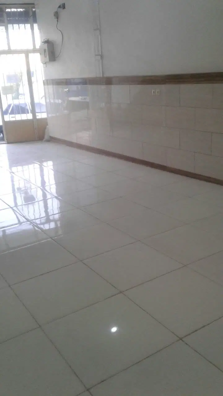 اجاره مغازه نبش شهید کیانی_حافظ جنوبی