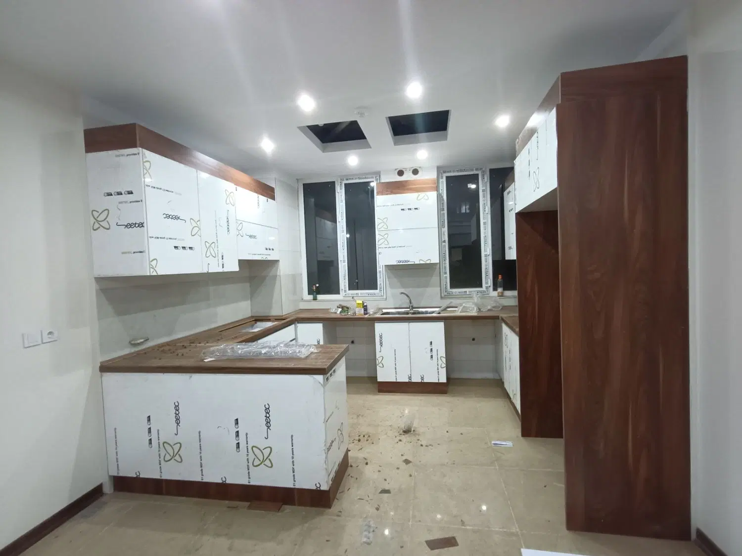 83 متر دوخوابه نوساز مجیدیه