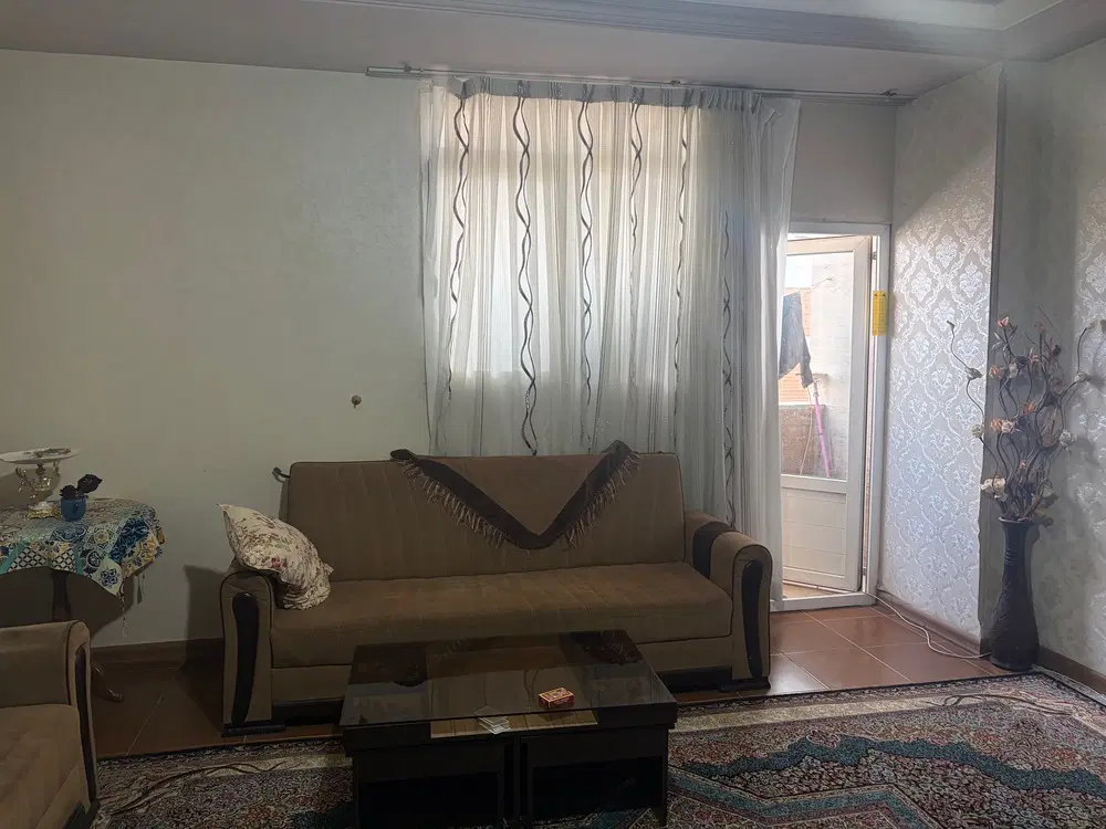 فروش یک واحد آپارتمان 105 متر در پروین اعتصامی12