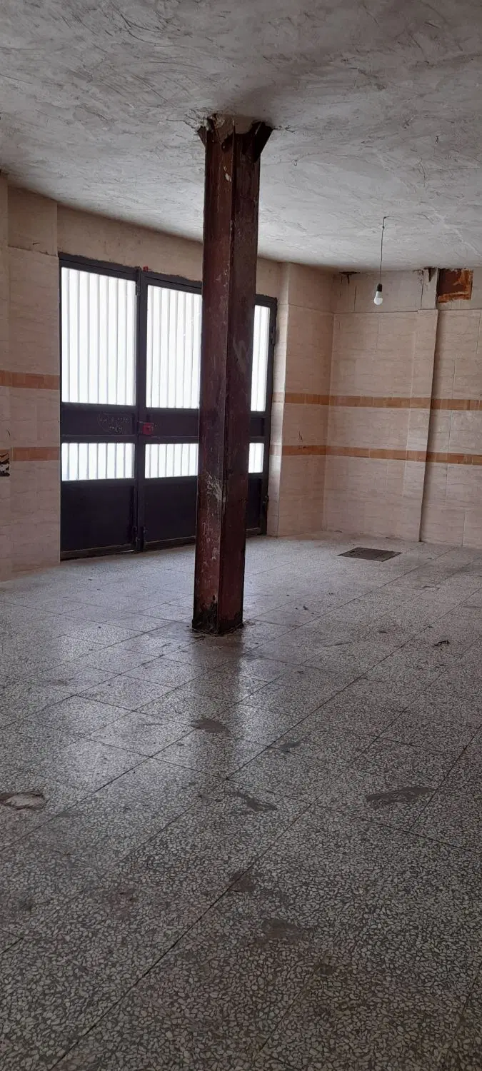 کارگاه یا انباری