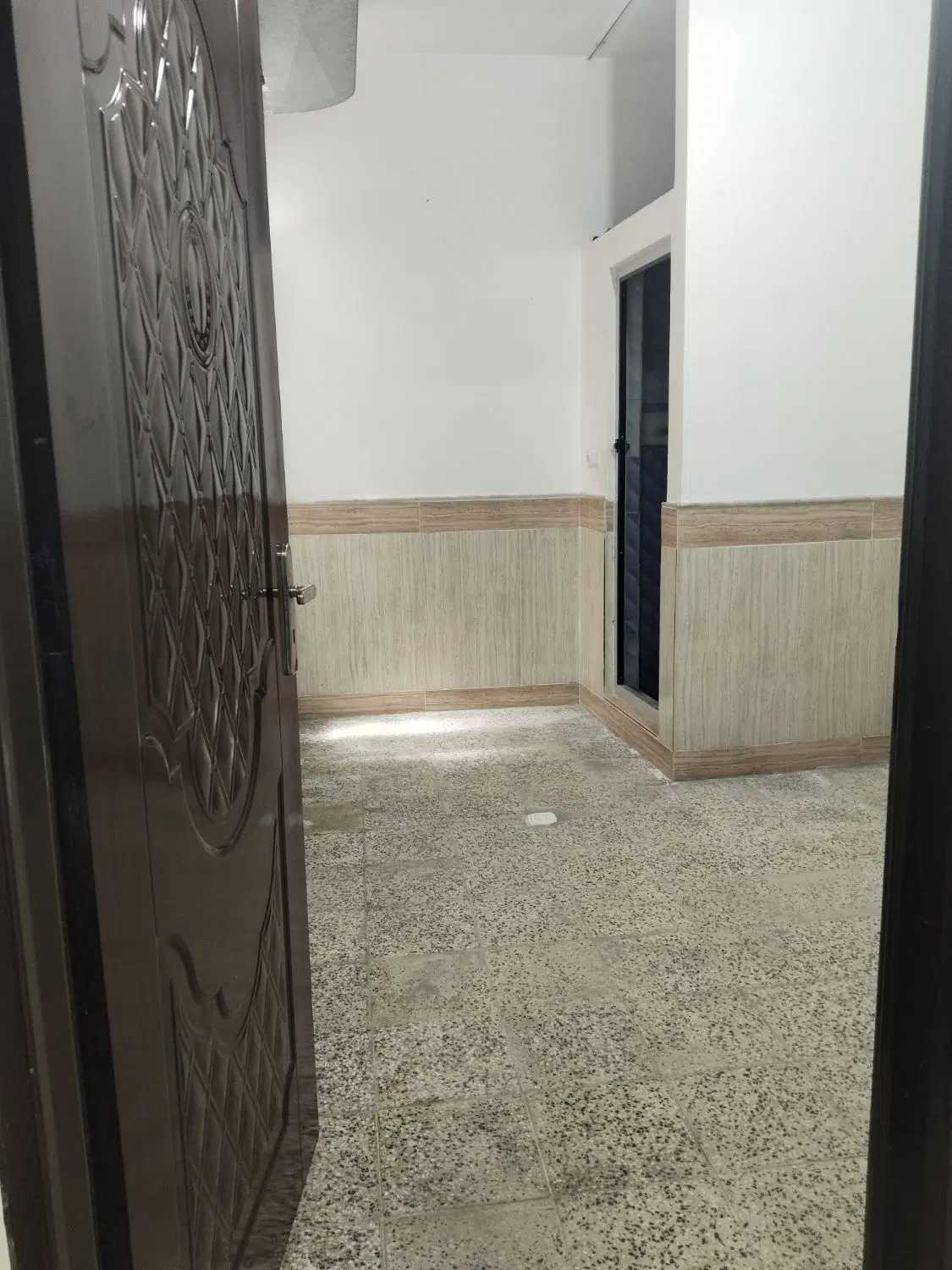 خانه همکف تمیز مناسب خانواده ومجرد