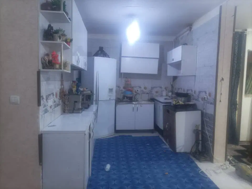 منازل کمیته واحد بالا بفروش میرسد