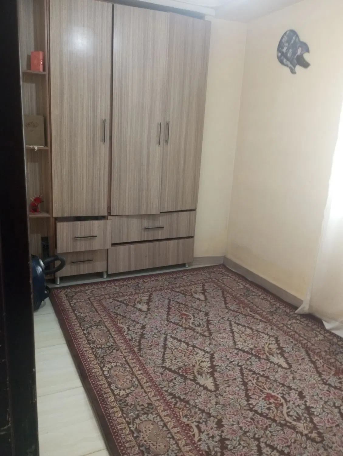 واحد دو خواب ۶۷ متری سندار موقعیت مکان عالی