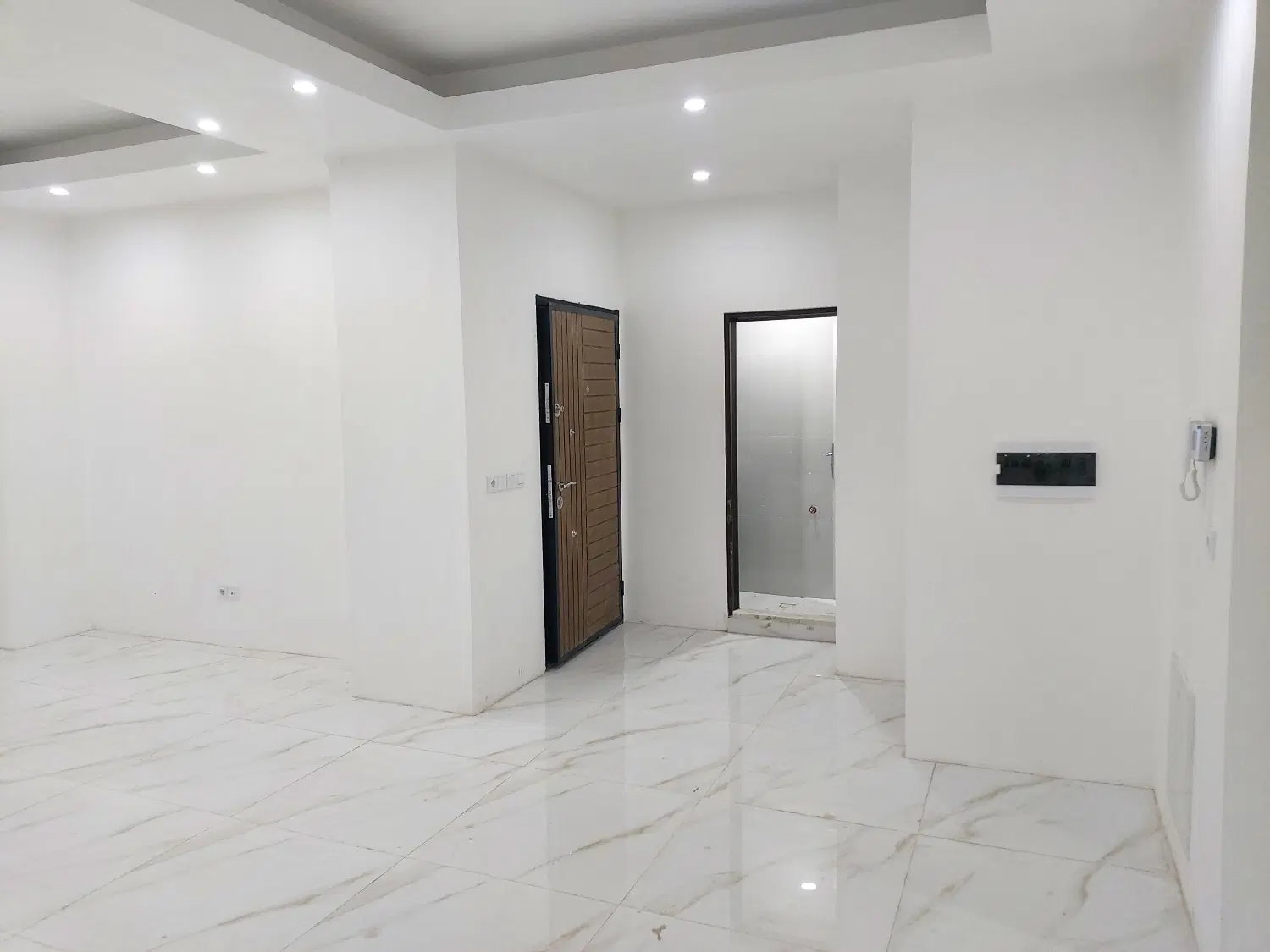 آپارتمان ۱۰۷ متری رهن کامل