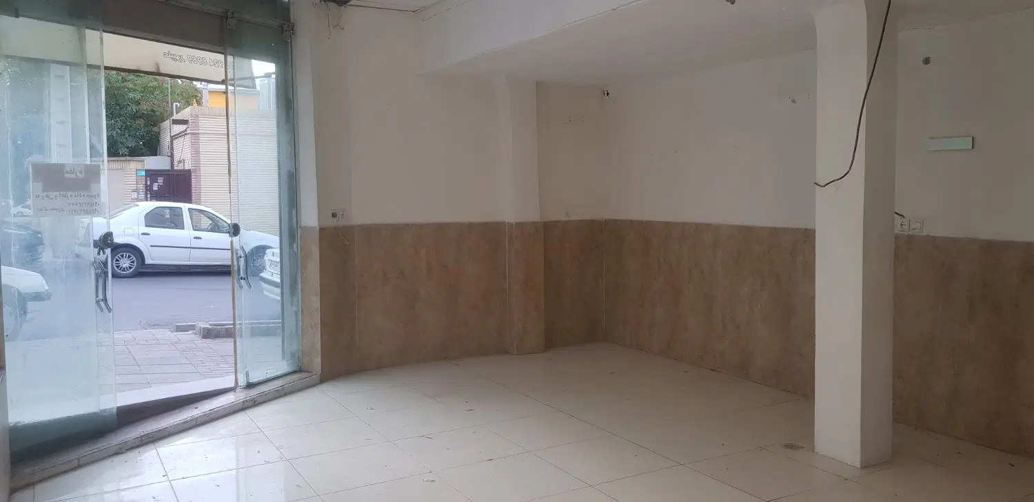 مغازه ۴۰متر با پروانه تجاری  باحمام دستشویی