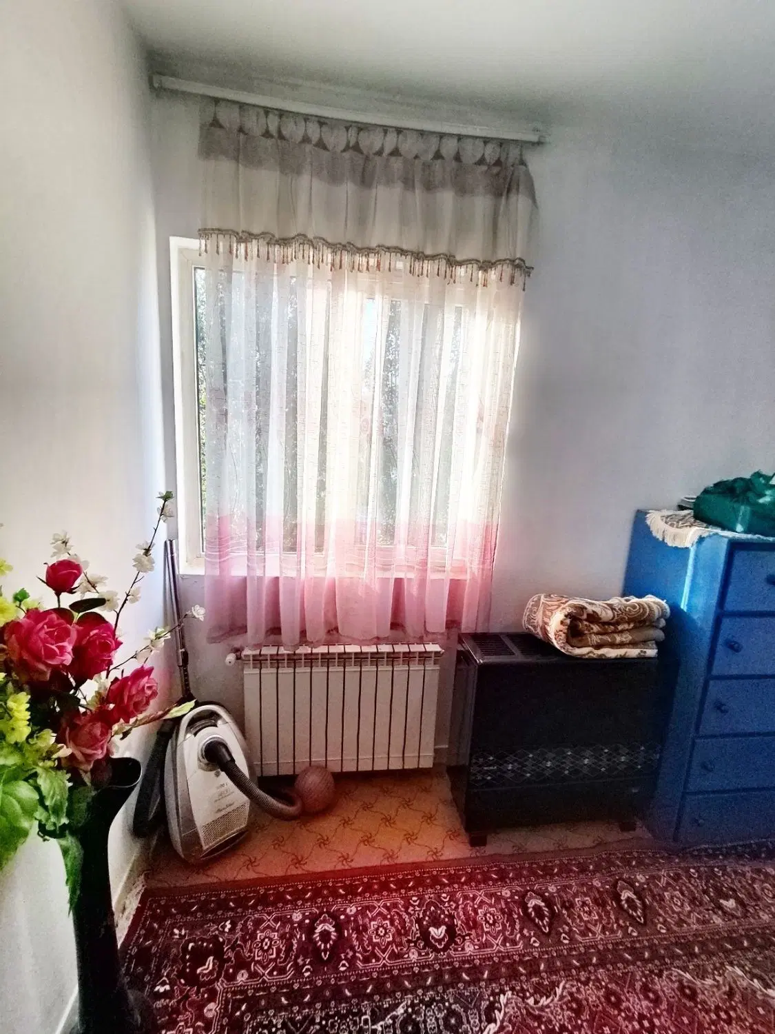 آپارتمان فاز۱ جنب پارک شورا ۲خوابه طبقه دوم