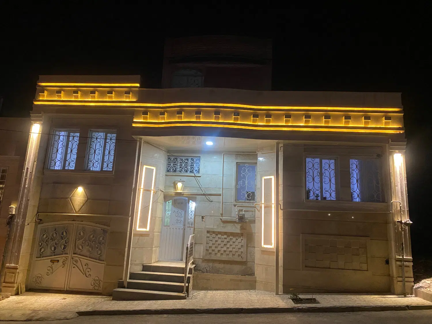 تک سرویس ویلاشهر