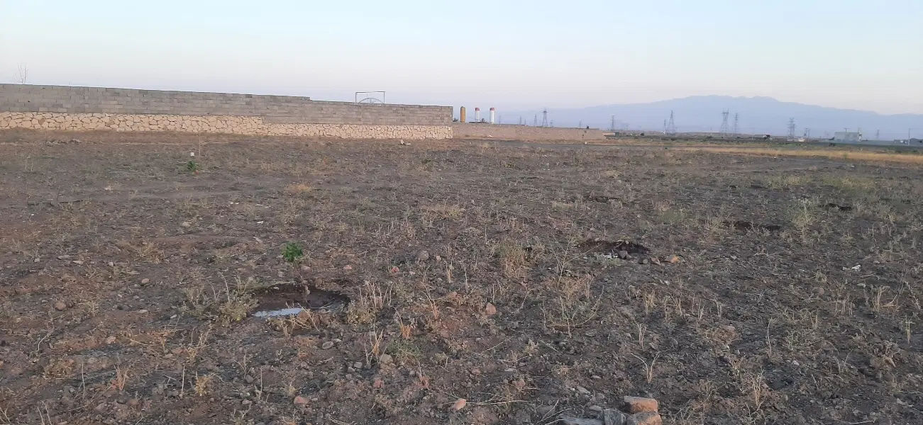 یک قطعه زمین