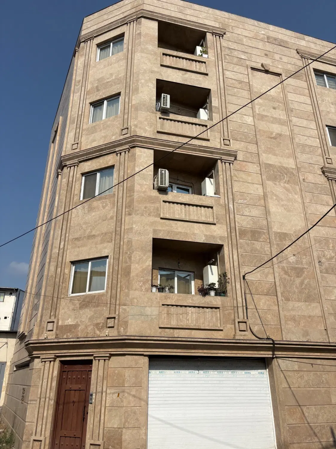 فروش آپارتمان سه نبش خیابان تهران البرز 56