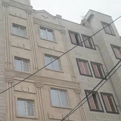 فروش ساختمان 5طبقه بصورت یکجا و کلی خ قبادی