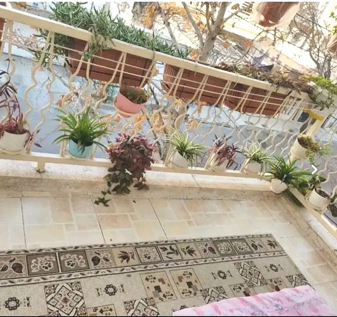 178متر بر 8 در 3طبقه 86متری با سند مجزا
