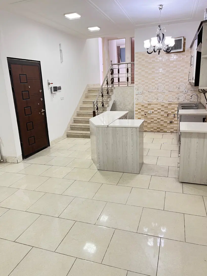 مغازه همکف _ ۳۰ متری_ سمت انتقال خون ابوذر
