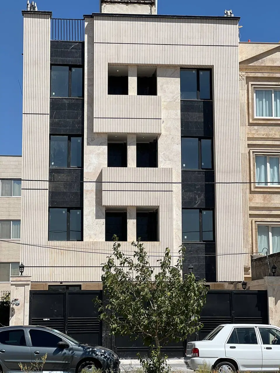 اپارتمان تهاتر بازمین منزل اباد