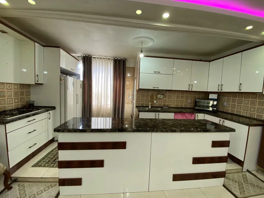 فروش کرمانیه ۹۲ متری