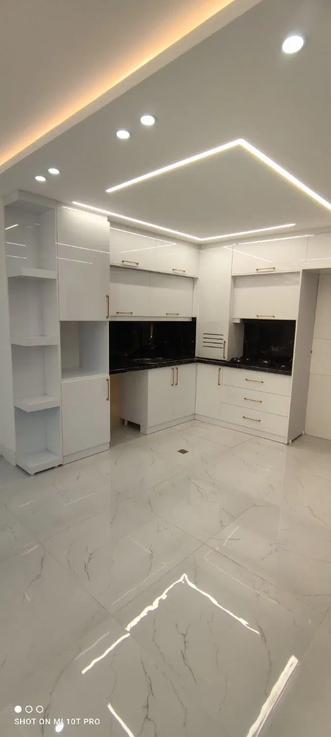 فروش آپارتمان دو خوابه سفیر جنوبی