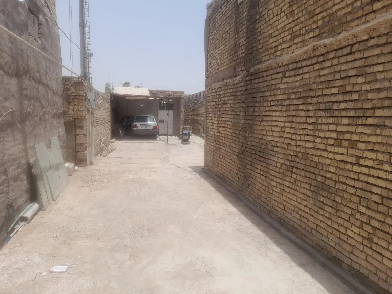 خانه ویلای به همراه مغازه