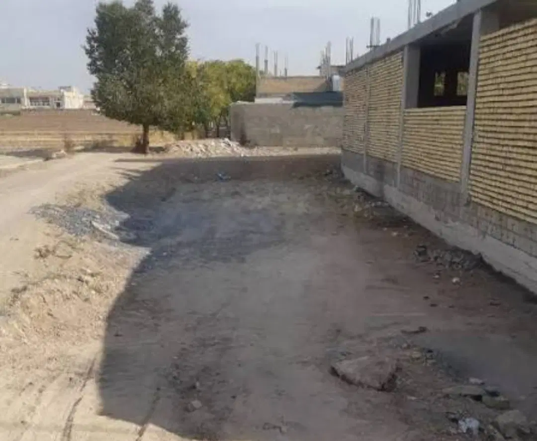 زمین فروشی
