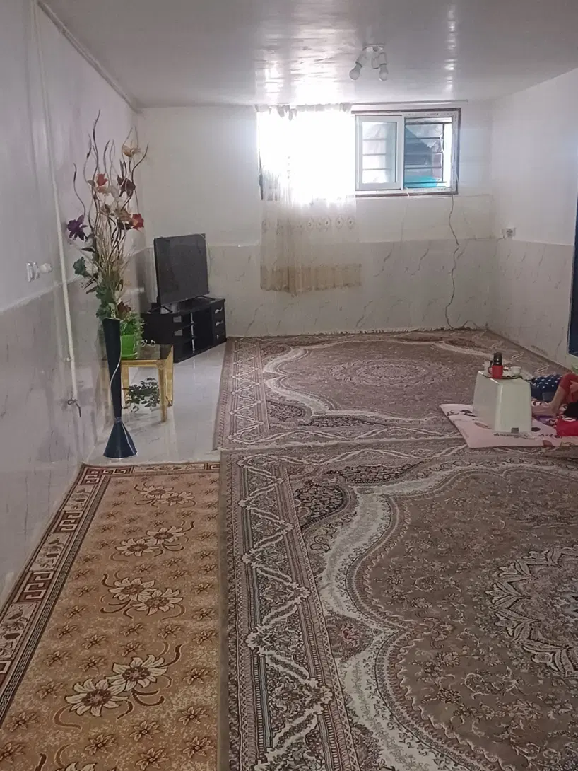 خانه اجاره ای نیم طبقه ۹۰متری راه جدا
