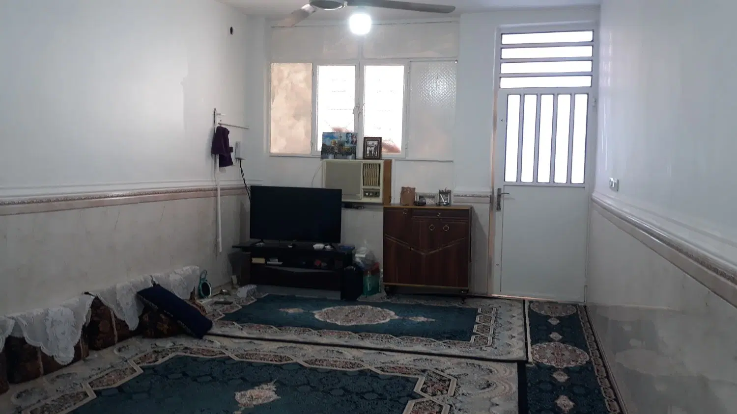 خانه در شکاره یک لوکس