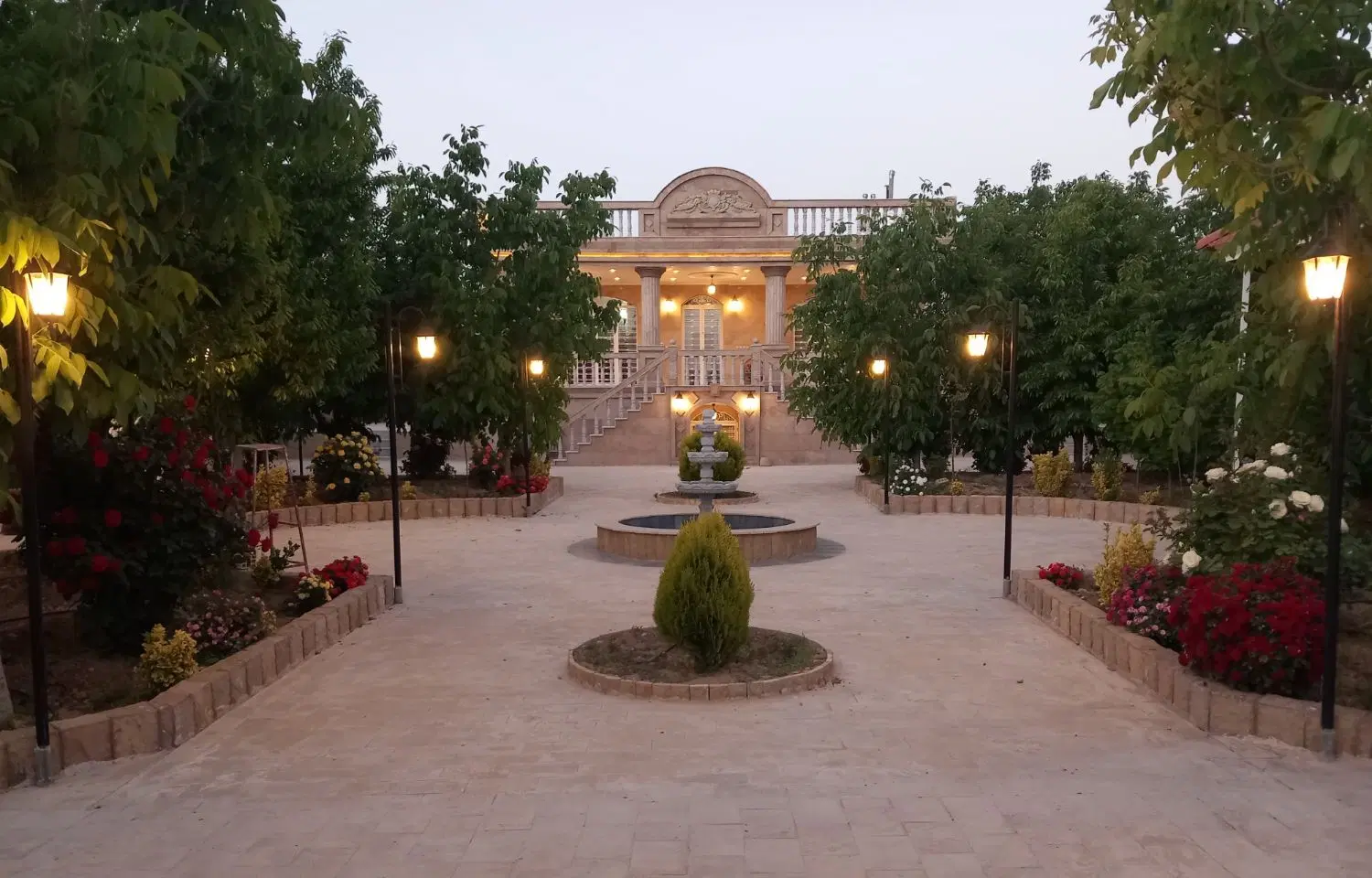 آپارتمان سه خوابه عدالت جنوبی