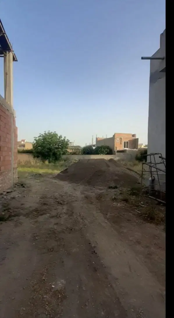 500 متر زمین ولیک اباد