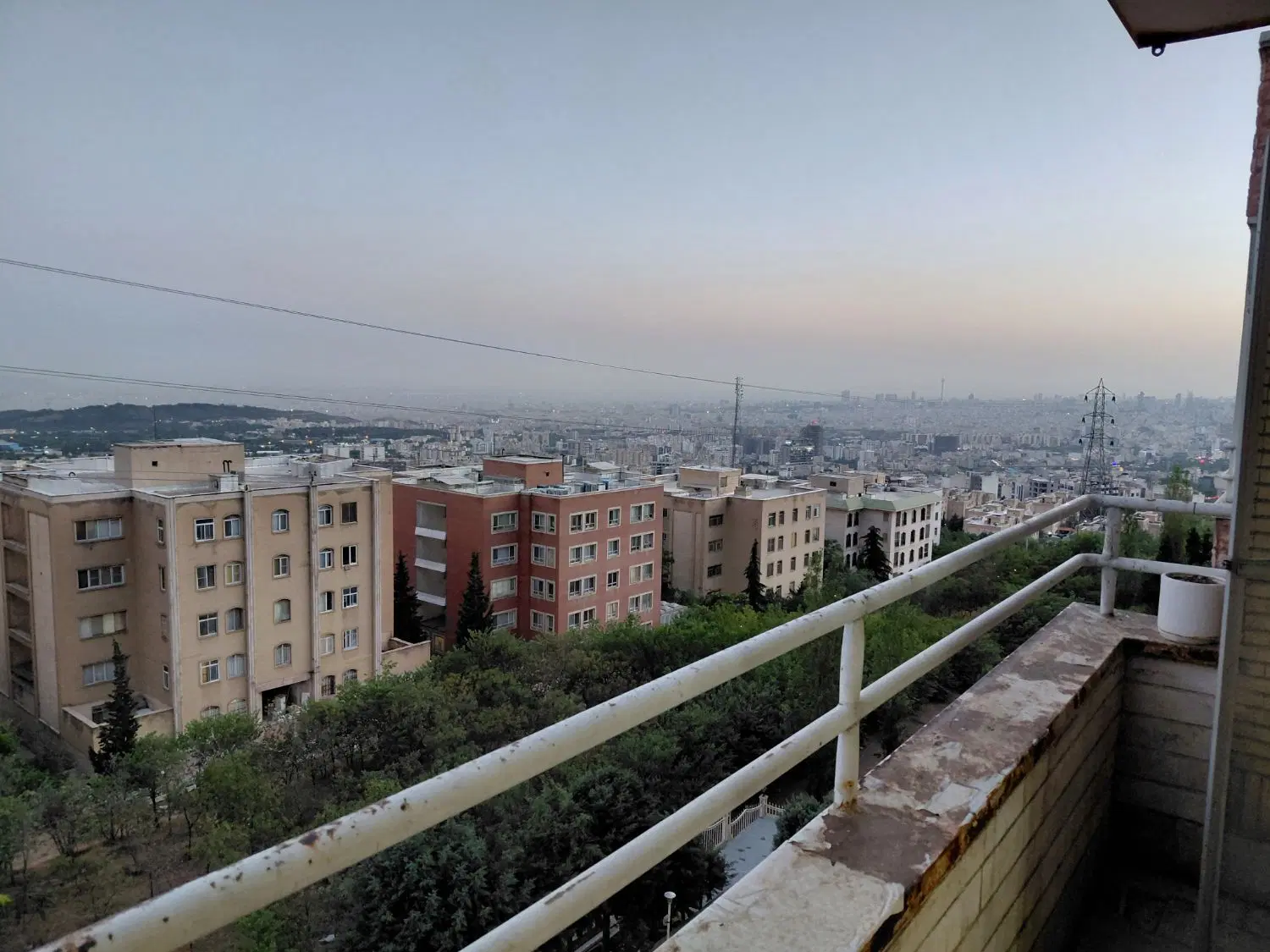 فروش واحد ۱۳۰ متری