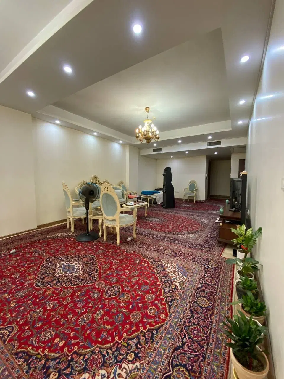 ۱۲۵متر_۳خواب_ فول امکانات_ میدان ۷۹