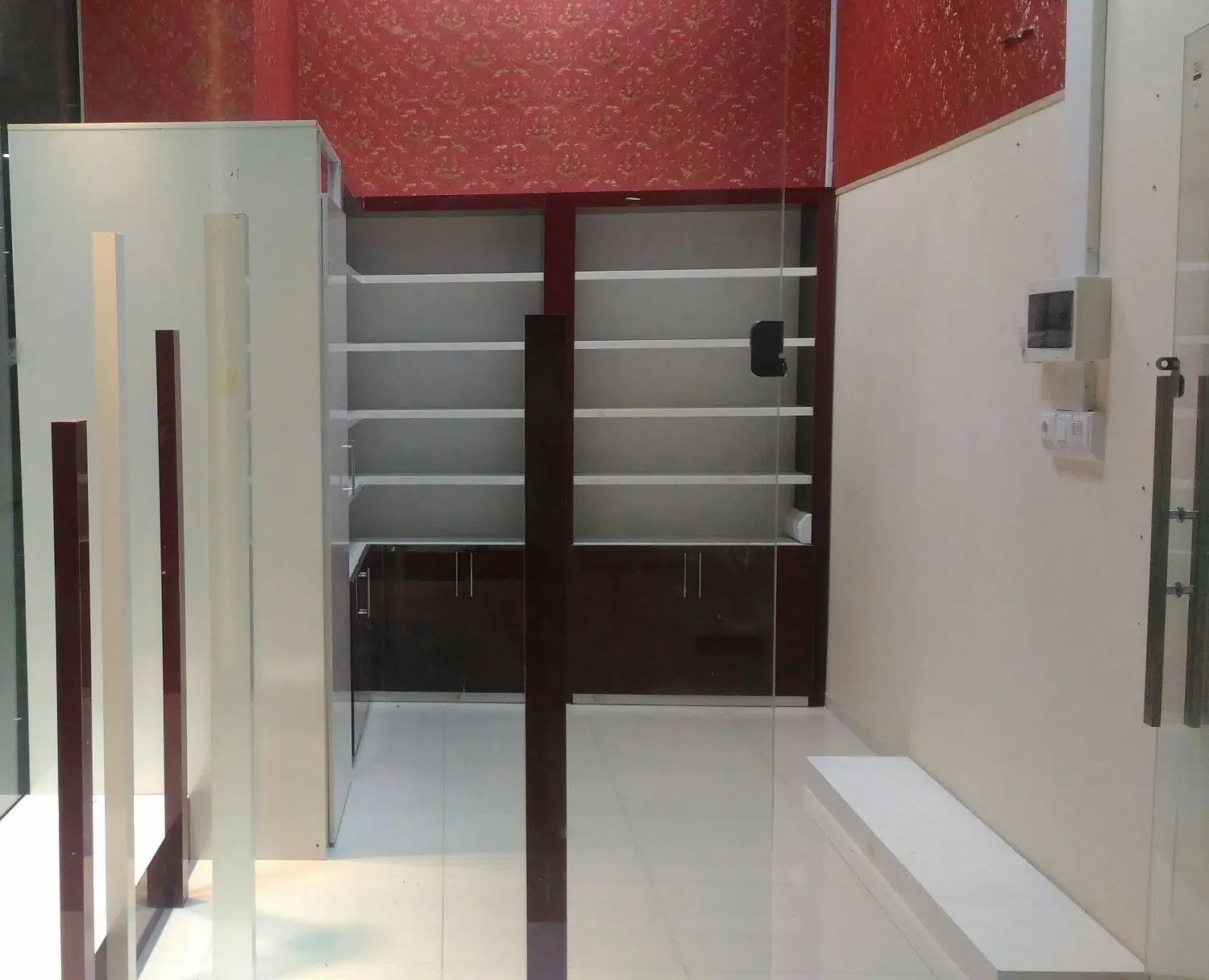 مغازه تجاری