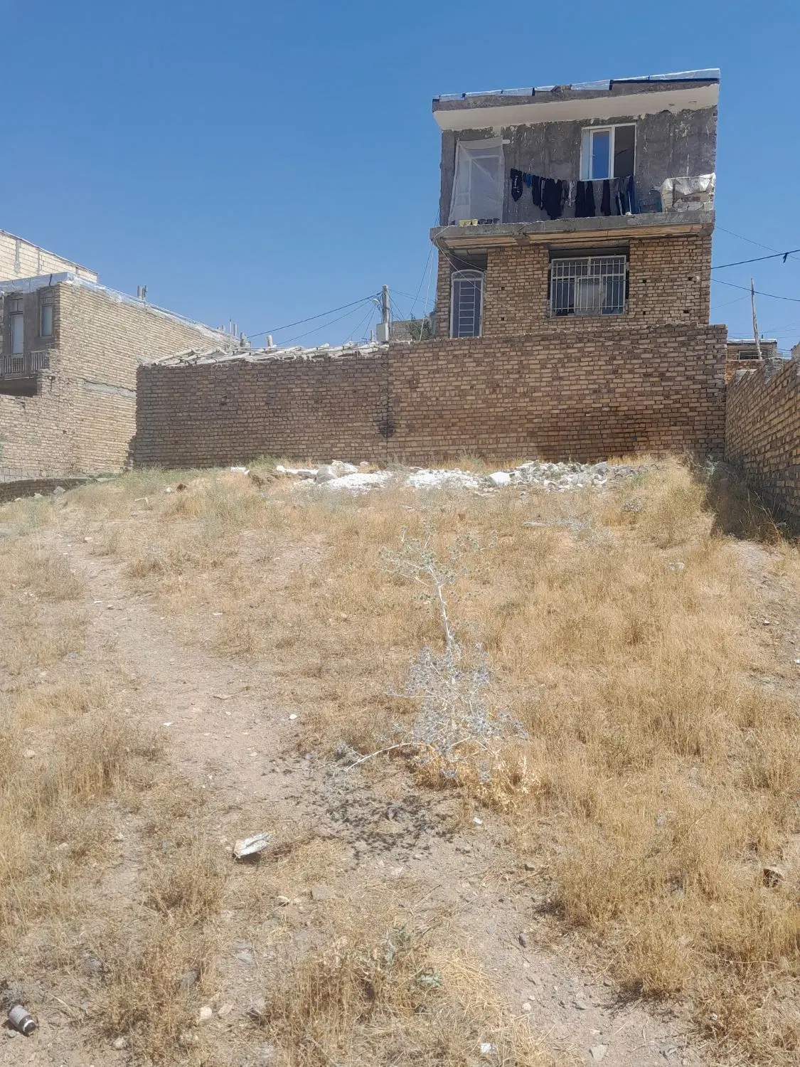 زمین دواسب