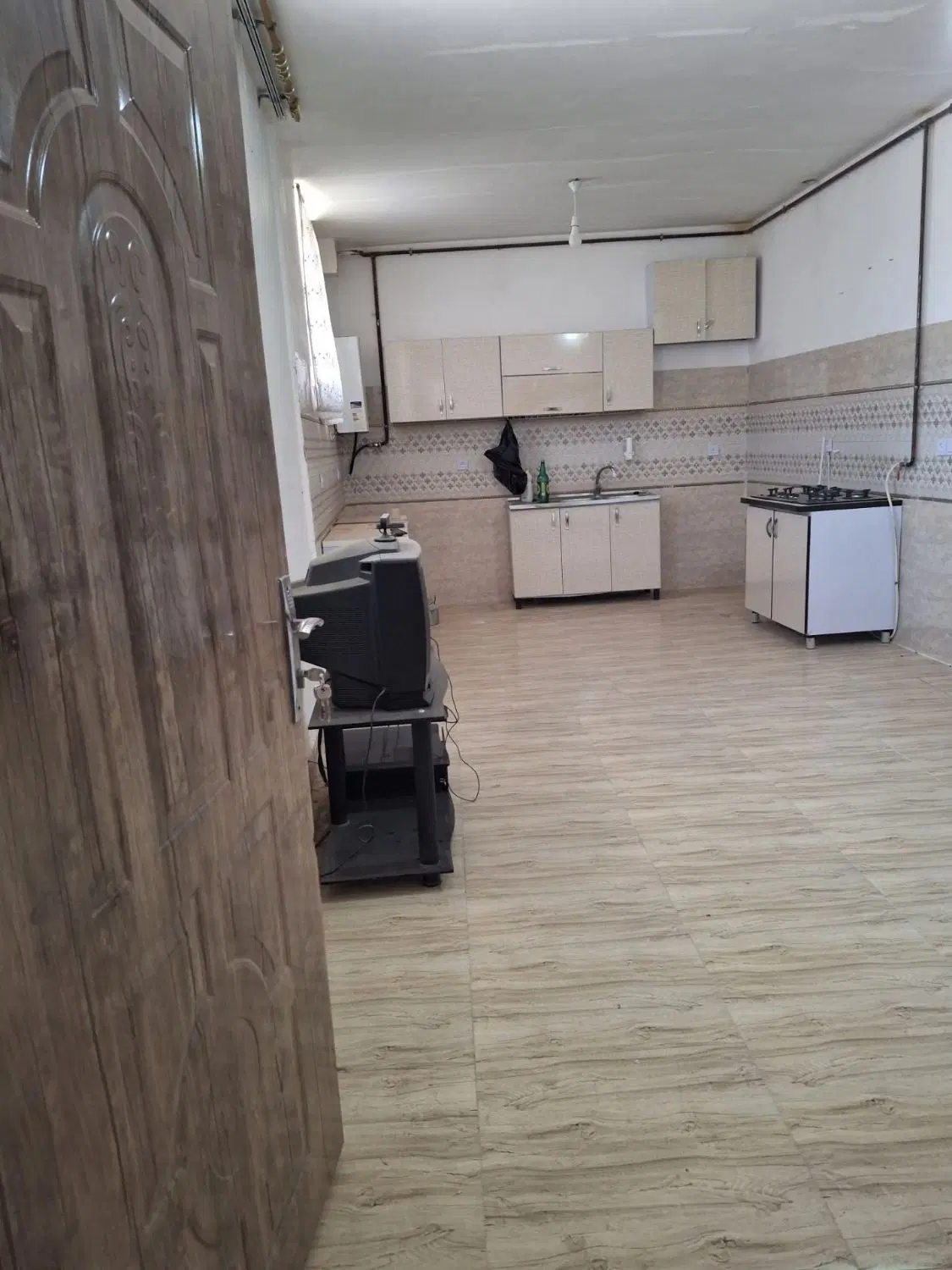 فروش یک باب منزل مسکونی