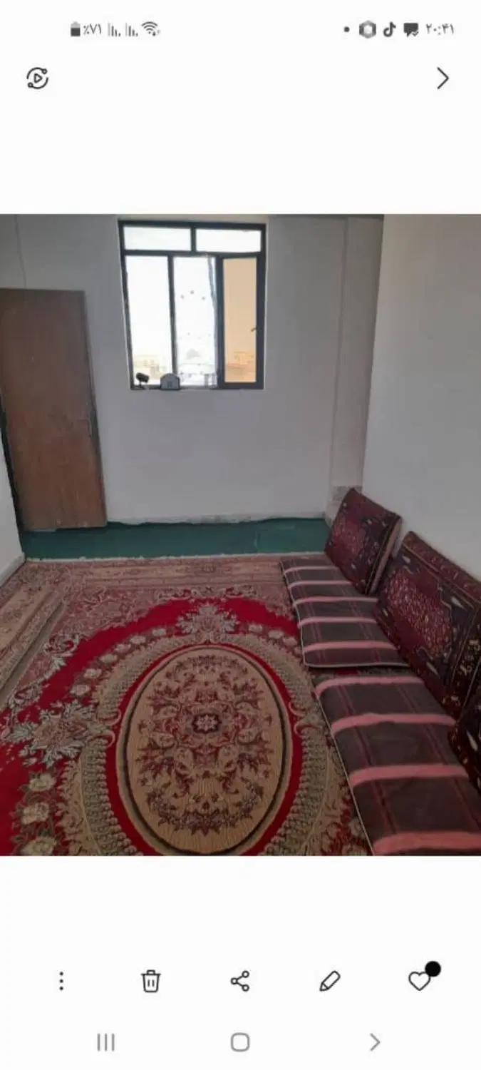 یک اتاق مناسب برای دانشجودخترنزدیک بیمارستان