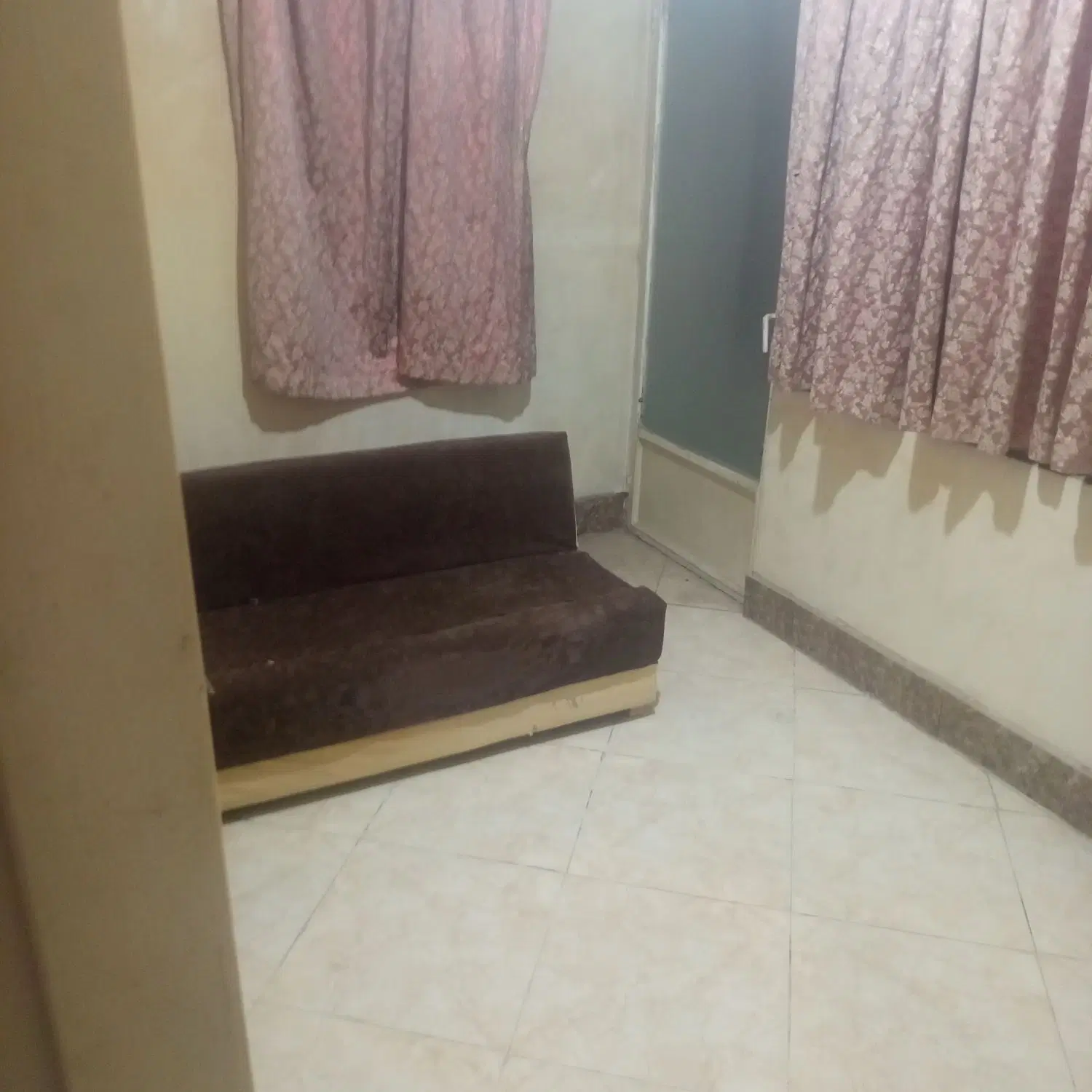 اجاره آپارتمان ۵۰ متری میدان شهدا
