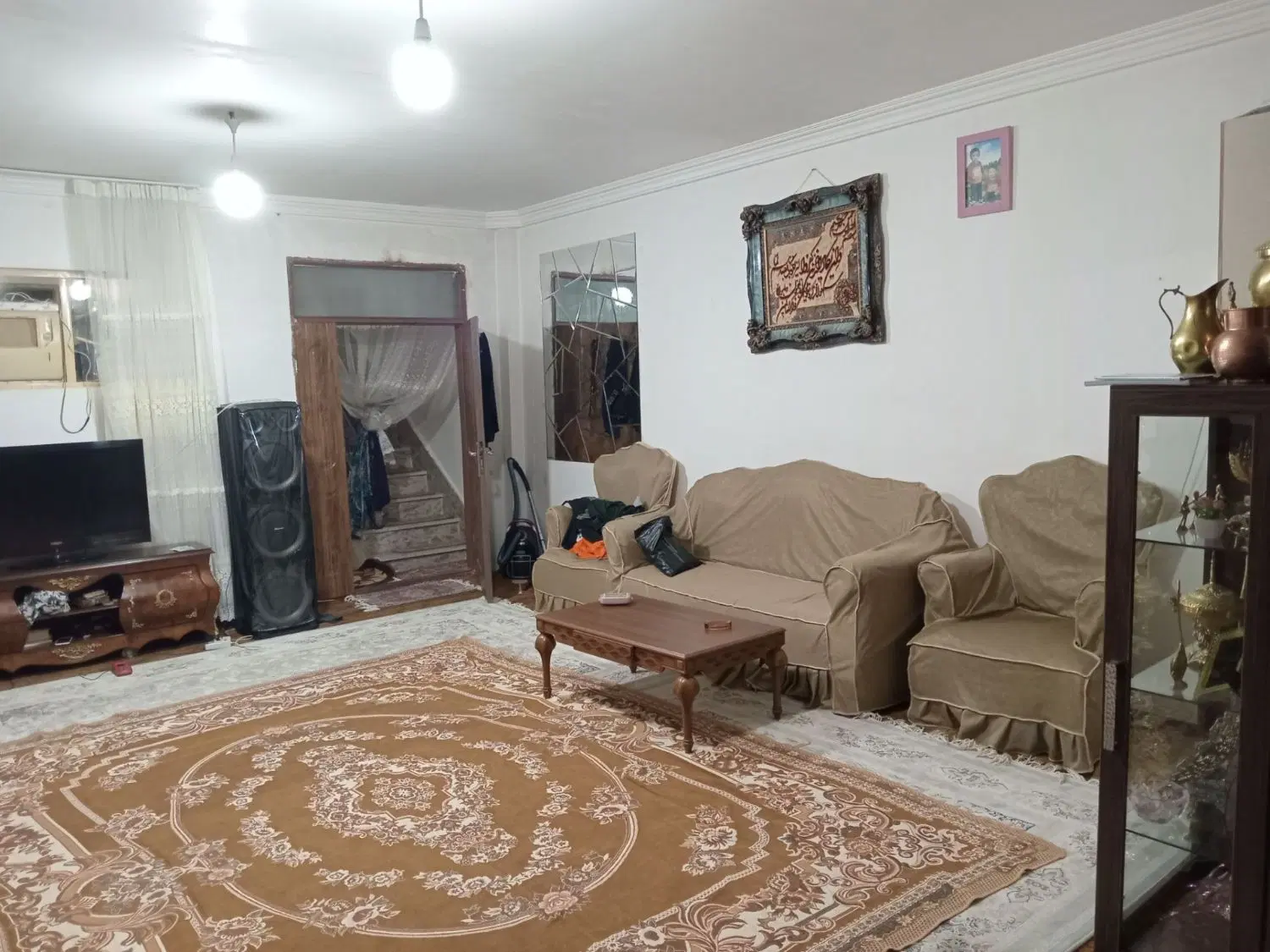 دو خوابه با پارکینگ اسماعیل زاده
