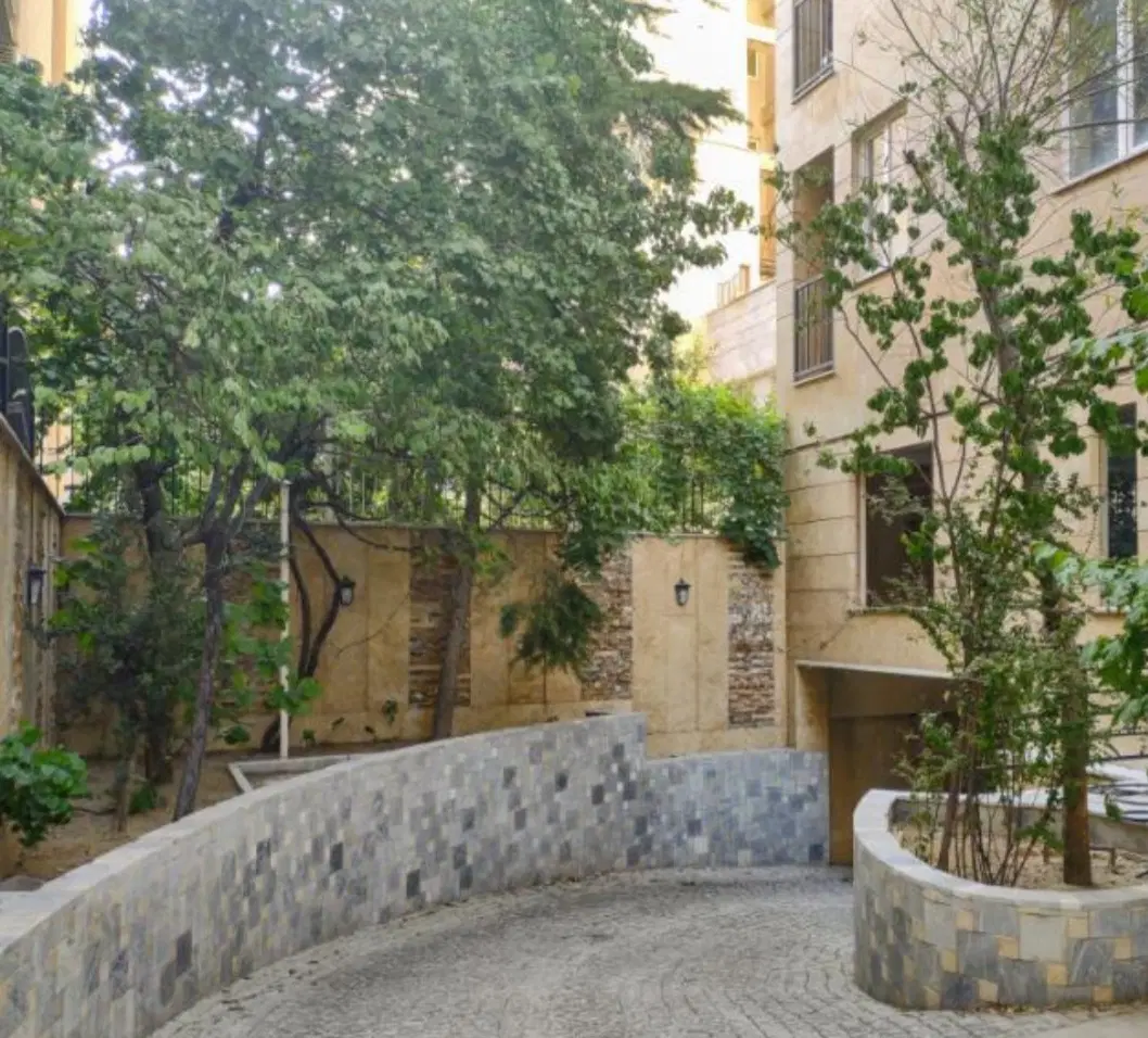 خودم مالک هستم همخونه نیازمندم