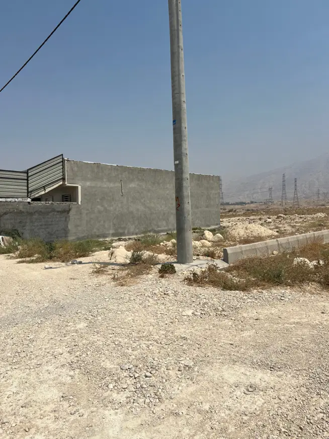 زمین قائم سه تجاری مسکونی دونبش