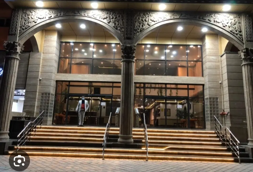 ۱۴۲ متر آپارتمان با سند تک برگ