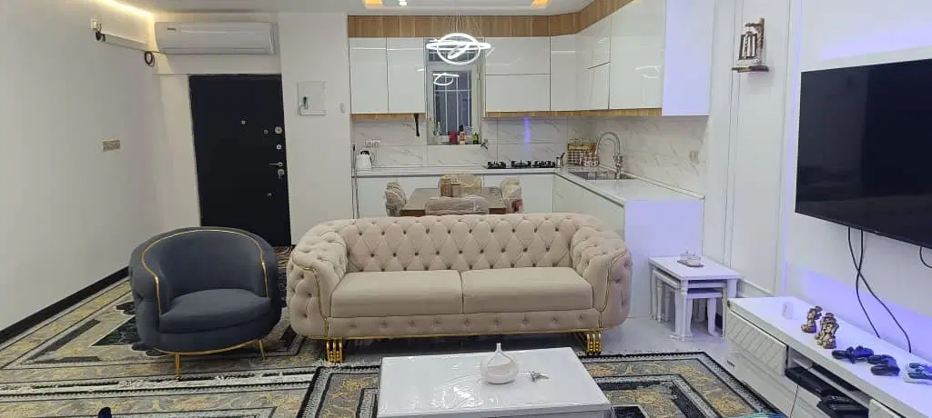 فروش منزل ویلایی به متراژا ۲۴۰ با وسایل
