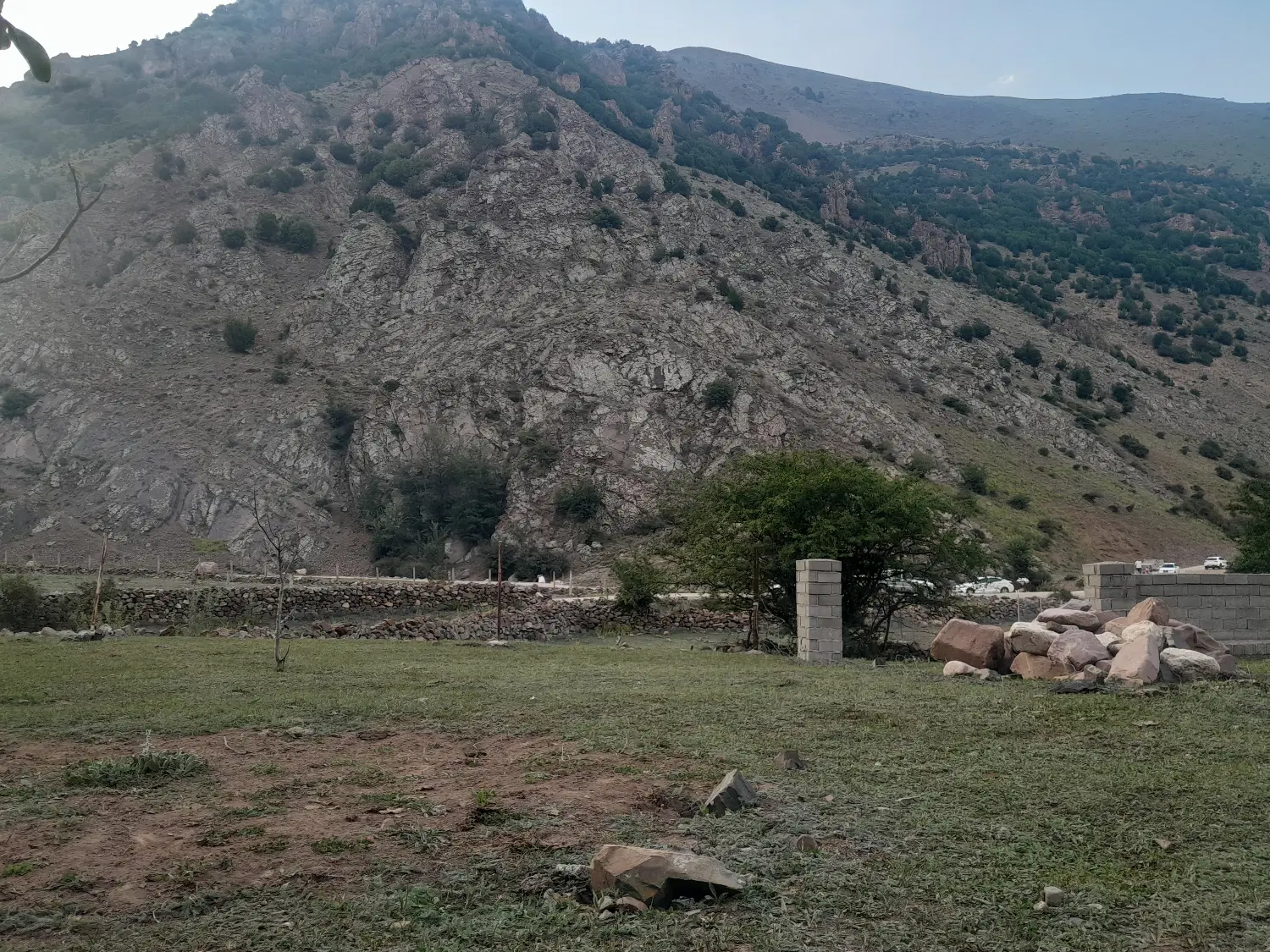 زمین ۱۶۰ متری
