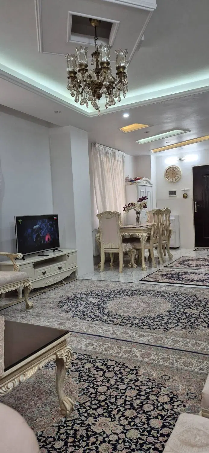 آپارتمان شیک و فول امکانات