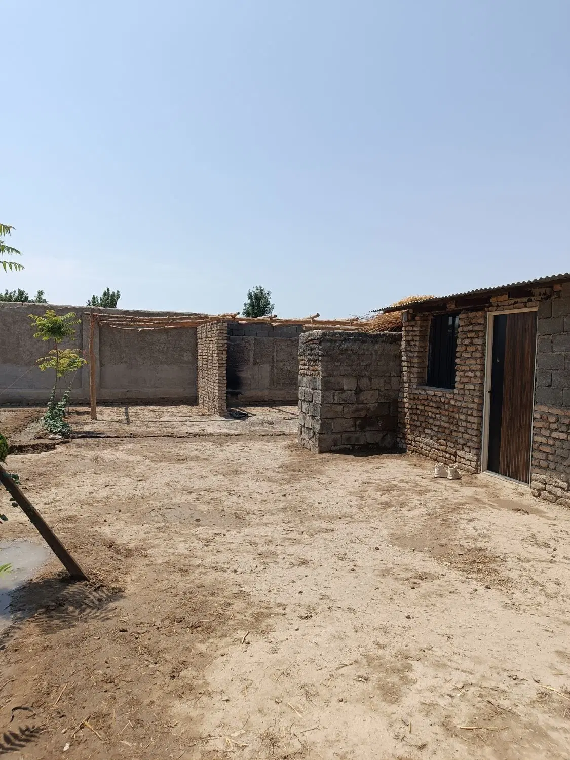 یک قطعه باغچه 440متری