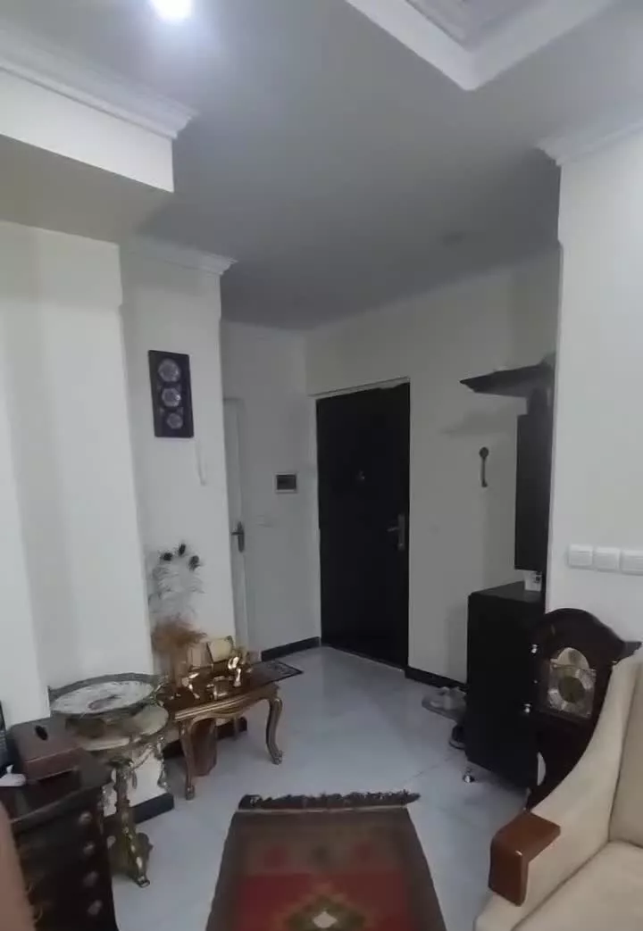 ۸۲ متر_ ۲خوابه_ فول امکانات_جنت مرکزی