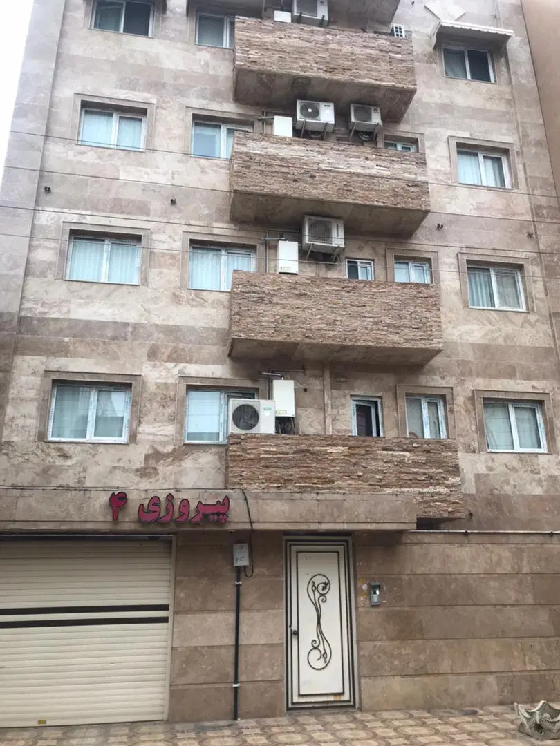 اجاره یک واحد آپارتمان ۱۲۰ متری ابتدای کوچه پیروزی