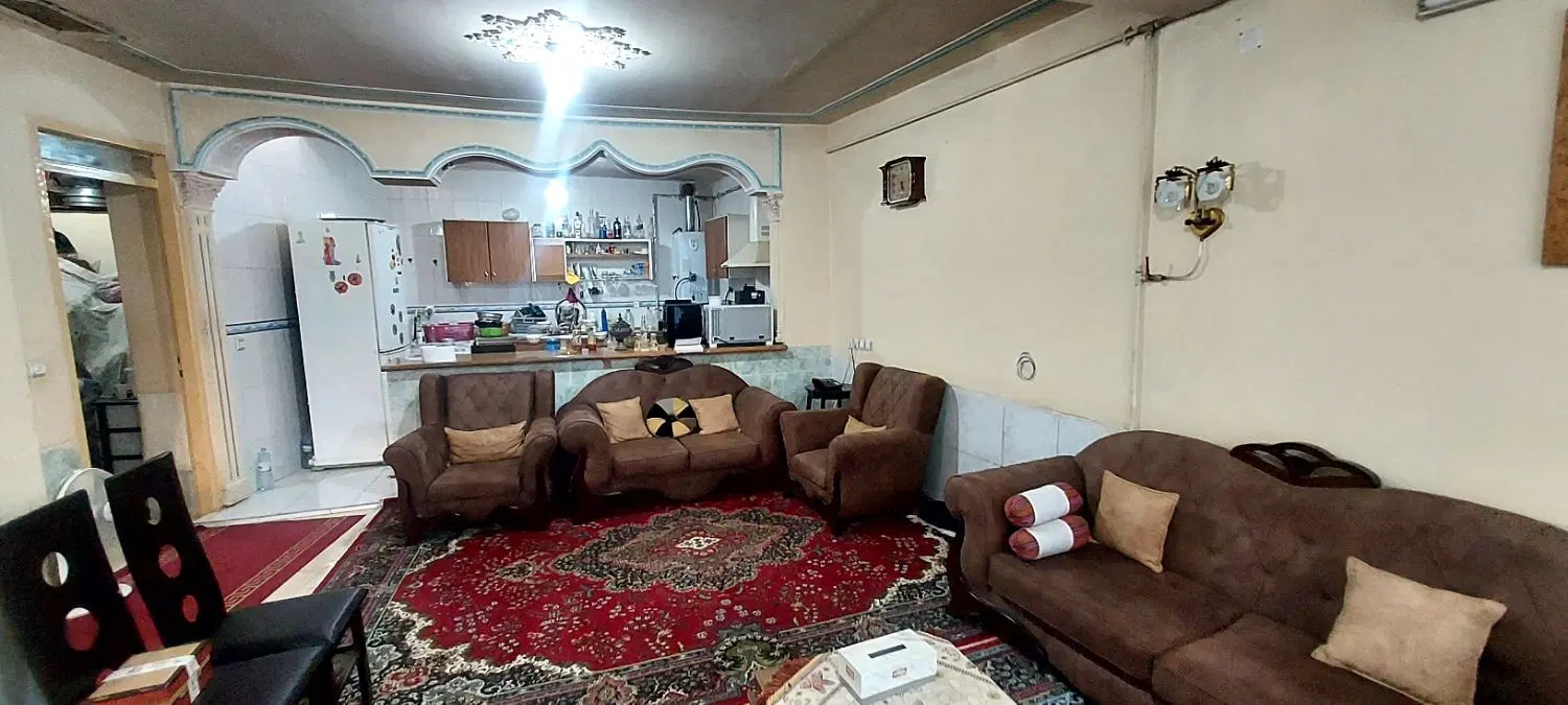 فروش منزل دو خواب دلباز حیاط دار