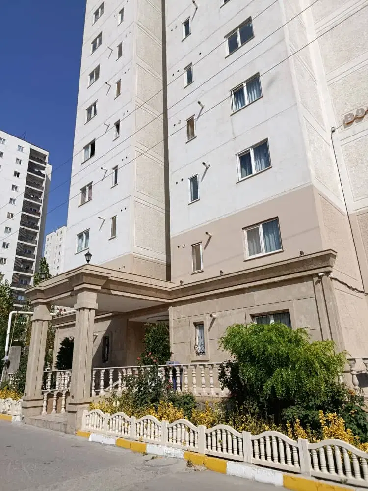 فاز ۱۱ پردیس زون۳ بلوک ۹۱ طبقه پنجم جنوب وام تسویه