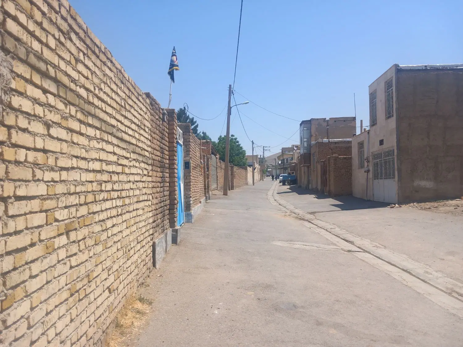 فروش خانه نیمه کاره ( حاجی آباد )