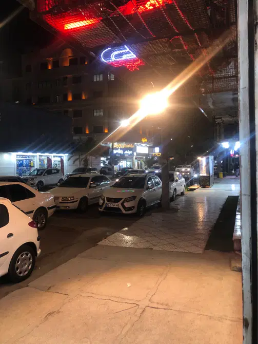 ۴۰۰ متر تجاری خیابان امام جهت رهن و اجاره