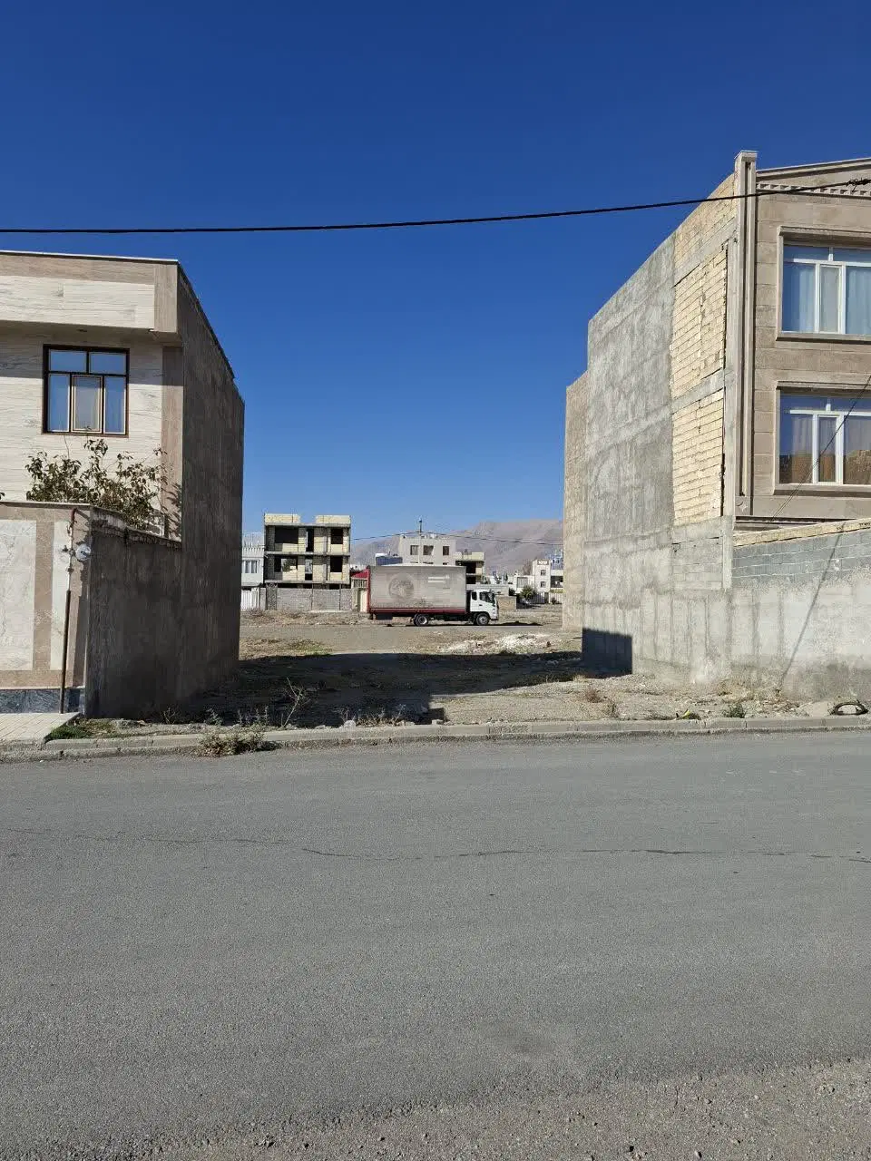 زمین ۱۸۱ متری میدان هفده شهریور