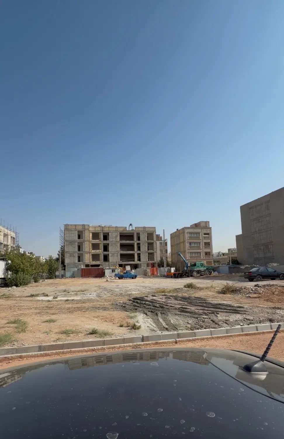 زمین  ۲۴۰ متر ضابطه m4 _ پاسارگاد