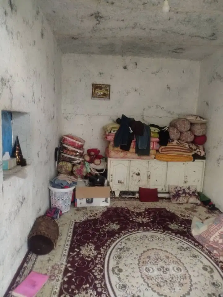 یک باب منزل در تیون